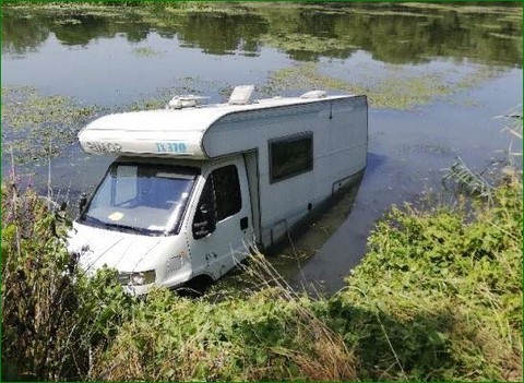 Fausse manoeuvre camping car