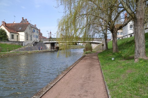 Canal du centre à Digoin